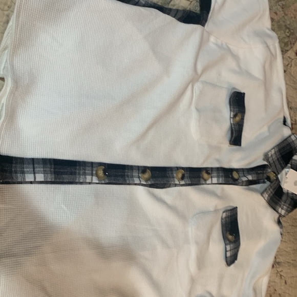 Gorgeous plus size tunic! New with tags!!! - Picture 3 of 6